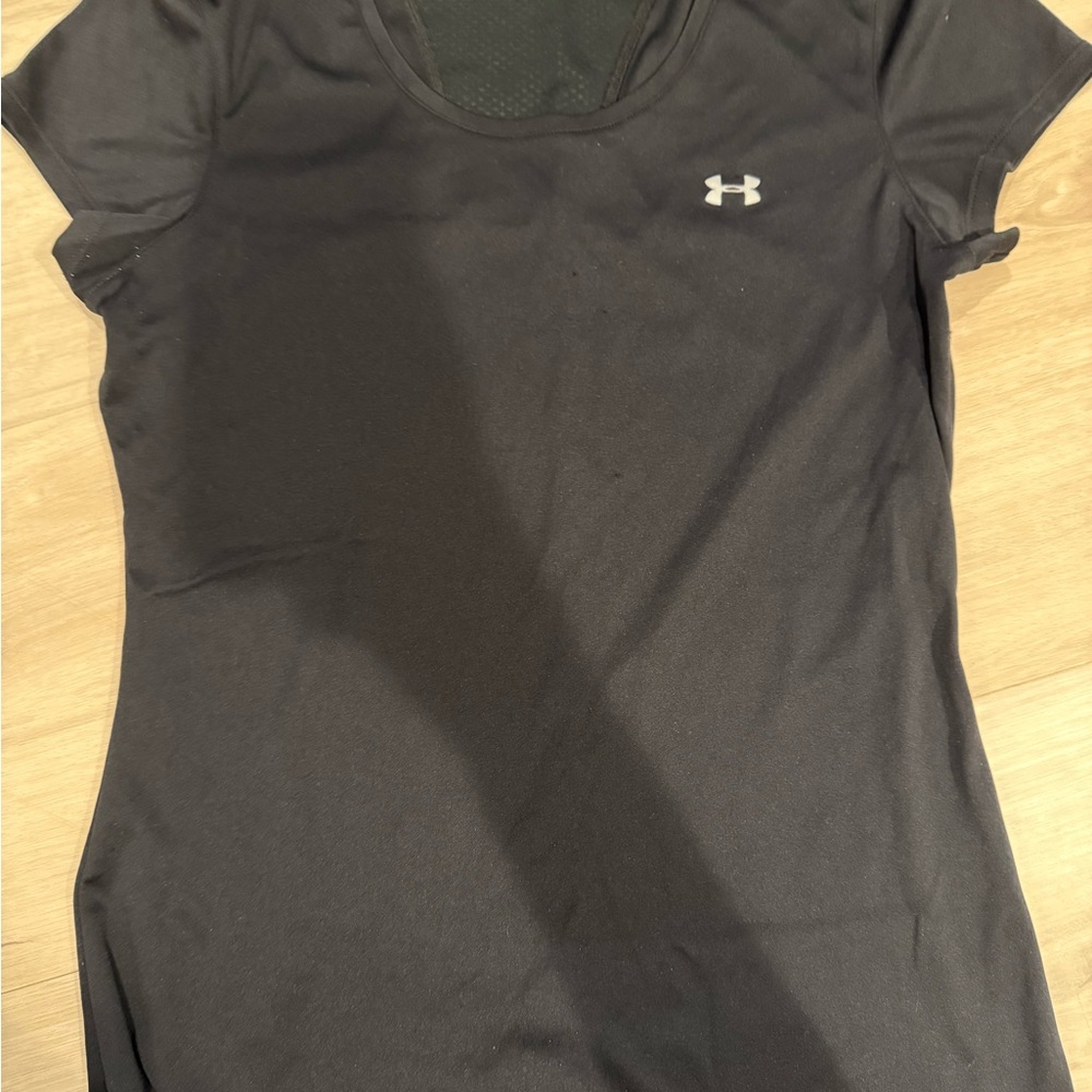 Under Armour Women's Black Short Sleeve Tee